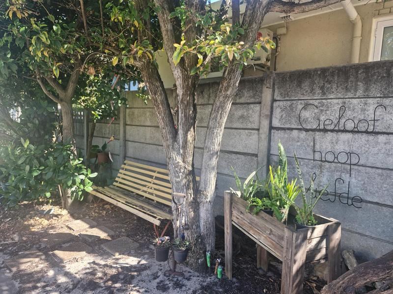 4 Bedroom Property for Sale in Parow North Western Cape